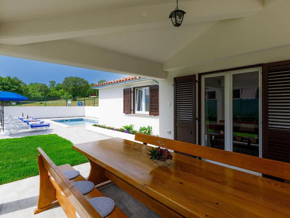Holiday Home Casa Gverino By Interhome Plomin Zewnętrze zdjęcie