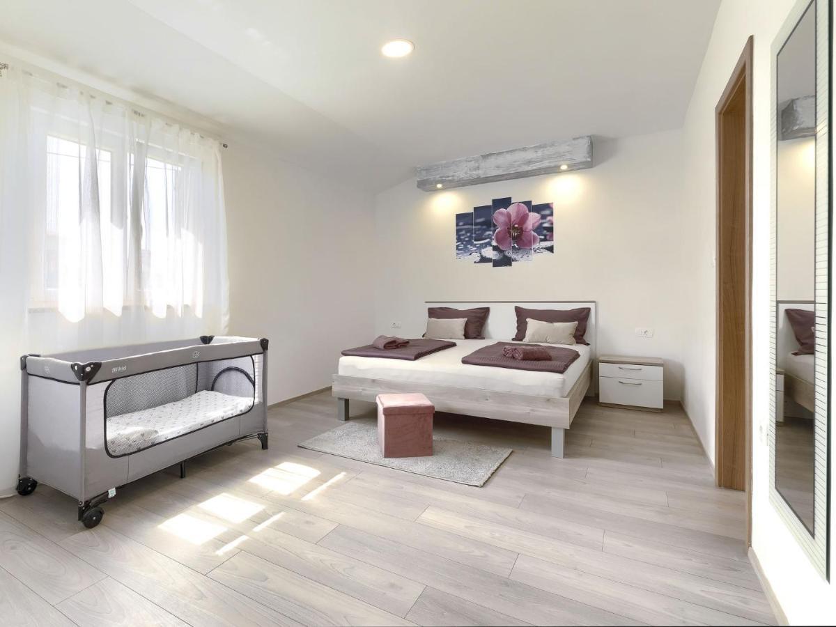 Holiday Home Casa Gverino By Interhome Plomin Zewnętrze zdjęcie